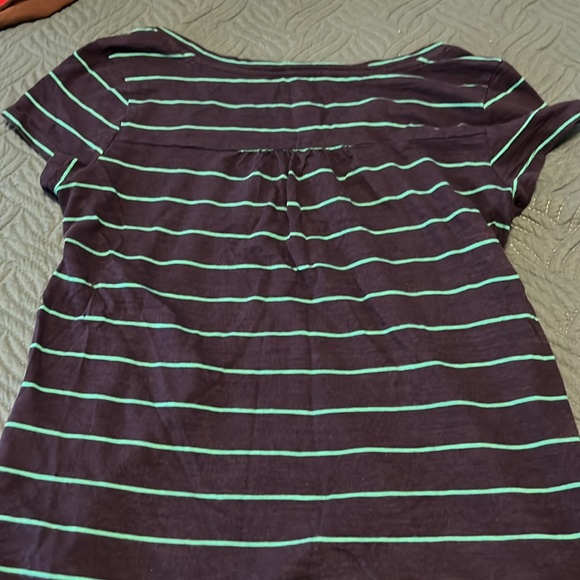 Banana Republic Tee Navy and Green Stripe Size Medium - Picture 6 of 6